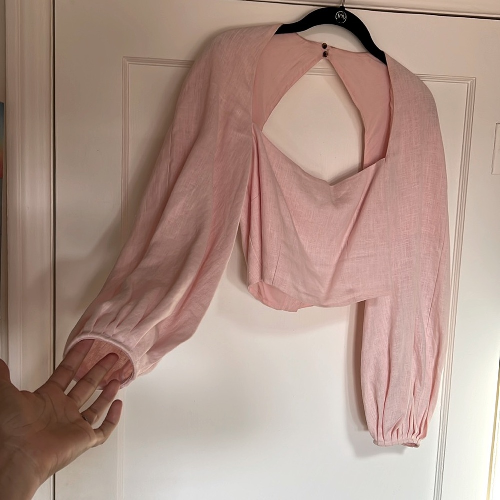 Mara Hoffman long sleeve linen crop top. Light pink